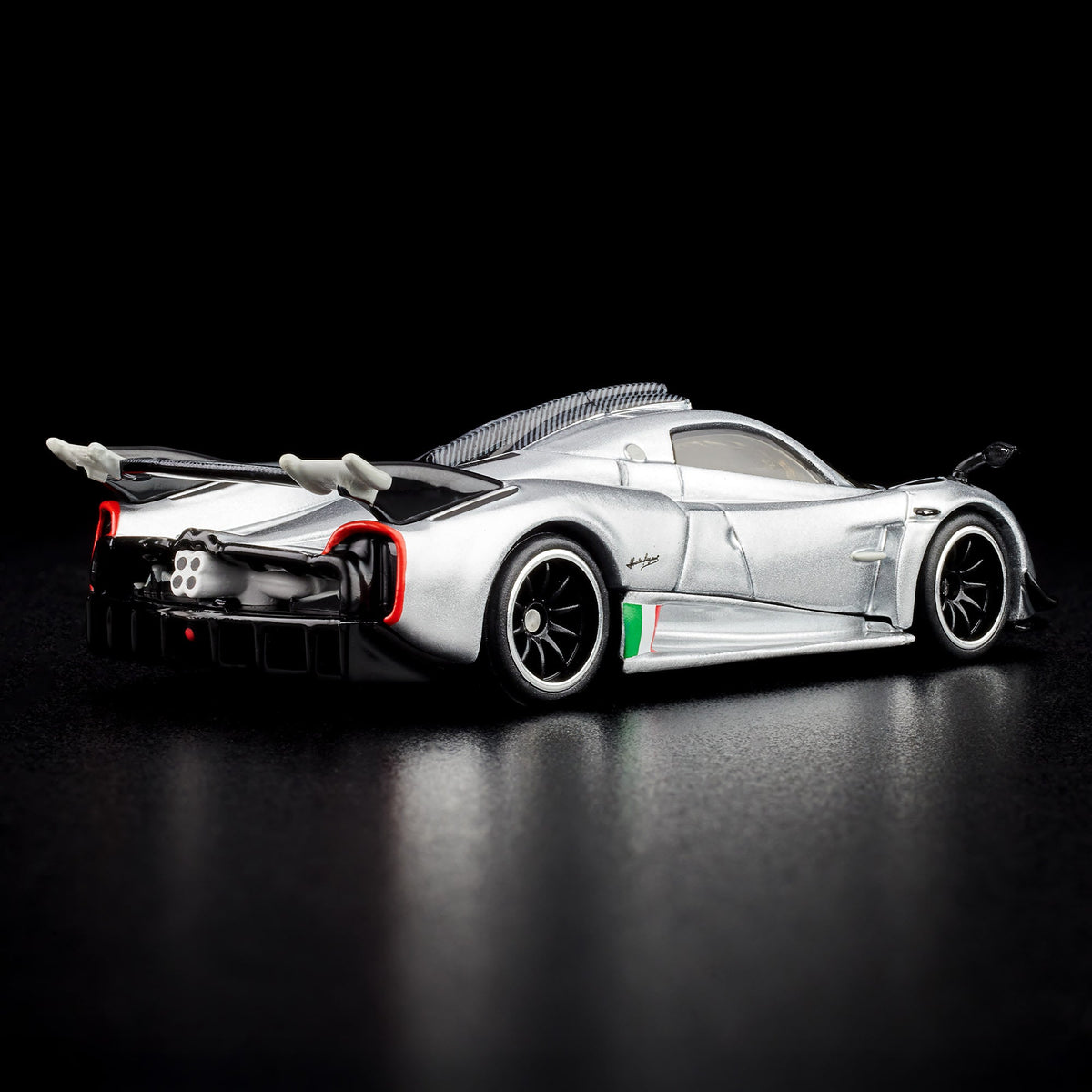 Hot Wheels RLC Exclusive ’21 Pagani Huayra R